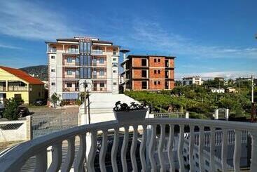 מלון דירות Ani T