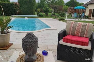 مبيت وإفطار Chambre D Hôtes à Mouleydier