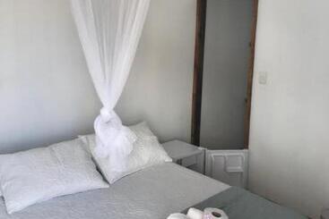 تختخواب و صبحانه Eco Lodge Lorotuerto De Guanaqueros