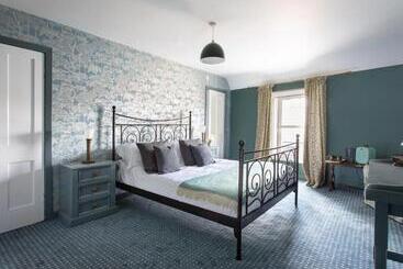 צימר Fisher Arms Pub