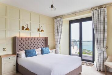 호텔 Outlaw S Guest House