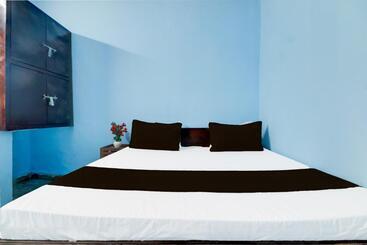 Отель Oyo 82417 Radhe