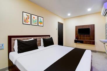 Hotelli Oyo The Capital Prestige