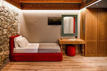 Отель Villa Golden Theth