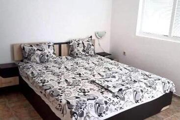 پانسیون Heidi S   Summer Villa Primorsko
