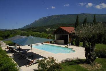 بنسيون La Grange De Mon Père