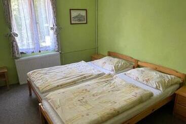 膳宿费 Penzion černý Mlýn