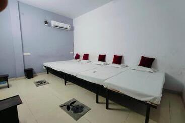 پانسیون Sunrise Ganga View