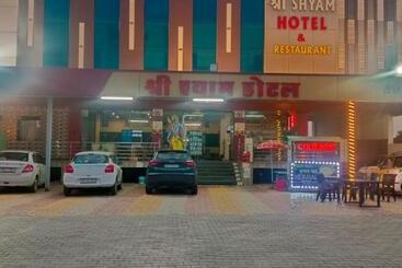 Shree Shyam Hotel & Restaurent