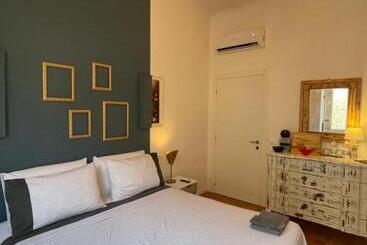 تختخواب و صبحانه Camere Passetto