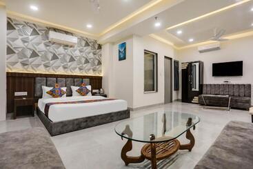 Fabhotel Prime Panchwati Regency