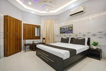 Hotel Collection O Ravidarshan