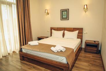 هتل Kolkhi Shekvetili