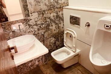 膳宿费 Anugraha Villa & Corporate House