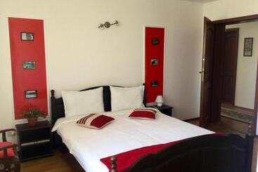 بنسيون Casa Bella Turda