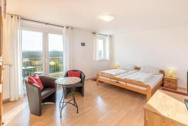 펜션 Gästehaus Weingut Glas