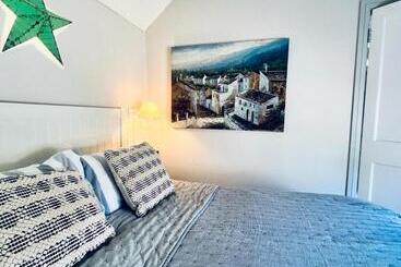 بنسيون Little Lodge At Blue Door Barns