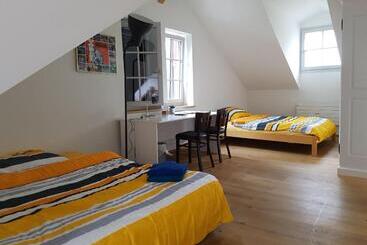 פנסיון No Name