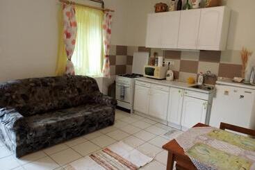 פנסיון Sprencz Családi Major