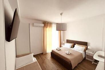 펜션 Termoli Station