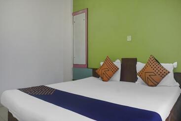 Spot On Hotel Peacock Lodging