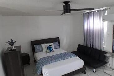 هتل آپارتمان Beach Studio 21