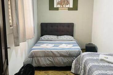 فندق Hostel Anprado 2