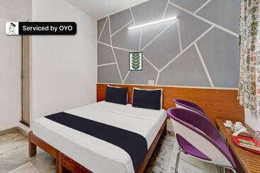 فندق Townhouse Sundarapuram