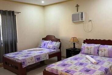 پانسیون Crisols Beach Resort   Malapascua Island