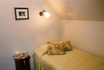 تختخواب و صبحانه Anglesea Inn