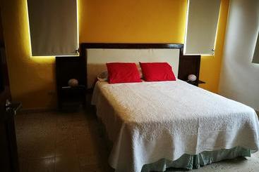 تختخواب و صبحانه La Perla De Farallon