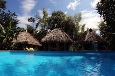 مبيت وإفطار Naturalmente Boutique Bungalows Y Cocina Mediterránea