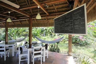 تختخواب و صبحانه Naturalmente Boutique Bungalows Y Cocina Mediterránea