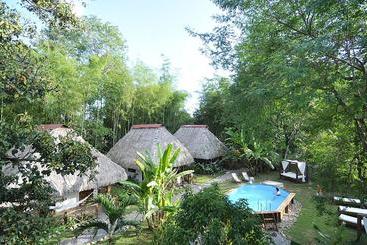تختخواب و صبحانه Naturalmente Boutique Bungalows Y Cocina Mediterránea