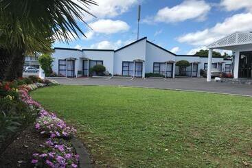 汽车旅馆  Cascades Motor Lodge