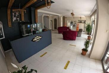 Casa Tuana Otel