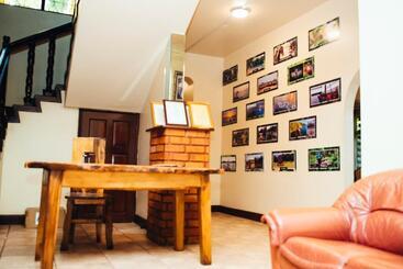 Wag Hill Homestay
