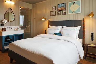 25hours Hotel Paper Island