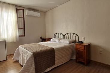 Mosteiro Hotel De Charme Próximo Ao Vale Dos Vinhedos