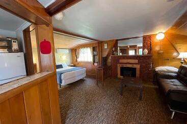 Отель Robin Hood