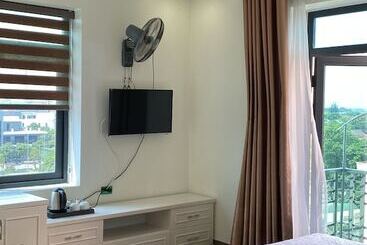 Royal Hotel Cua Lo Beach