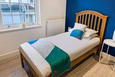 ペンション Brunswick And Thorn