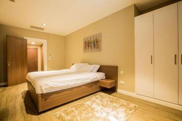 هتل Accra Fine Suites