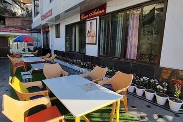 فندق Casa Arhan Luxury Mussoorie Homestay