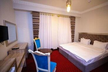 ホテル Dendi Plaza