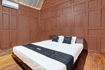 Отель Collection O 91582 Green Kasongan Cottage