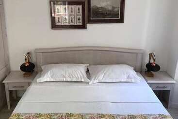 هتل Athos Guesthouse