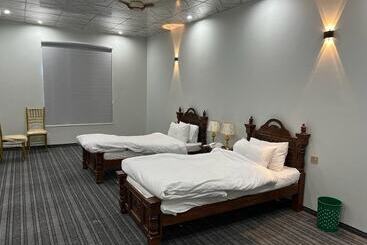 هتل Niagara Falls Bahawalpur