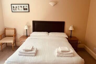 ホテル The Poachers Country