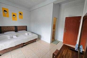 בית מלון כפרי Thyesza